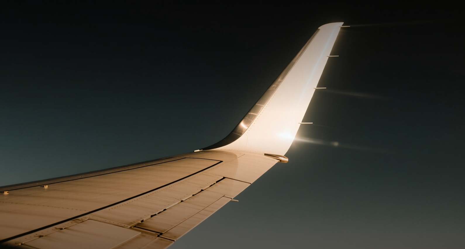 AerCap beats Q2 estimates, raises full-year guidance to $16.80