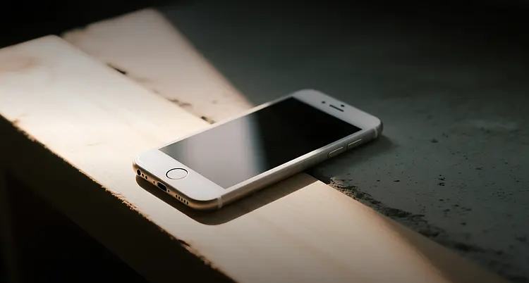 Anker closes 4.8% below IPO price in gray market debut