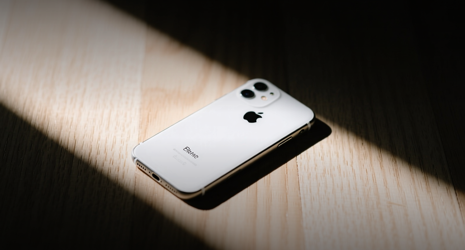 Apple downgraded to underweight at KeyBanc with $250 target