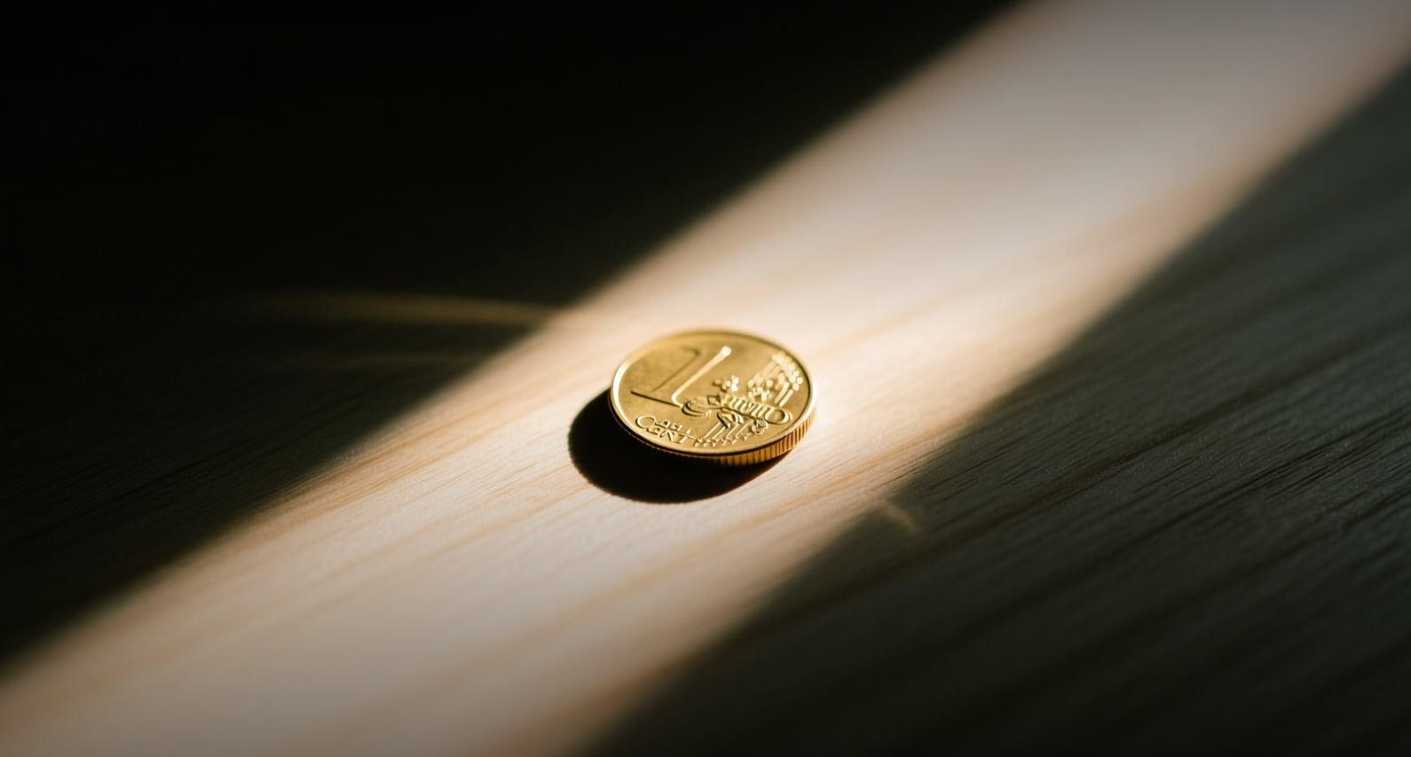 比特幣礦商面臨五百億資金缺口,AI轉型引發內部人交易審查