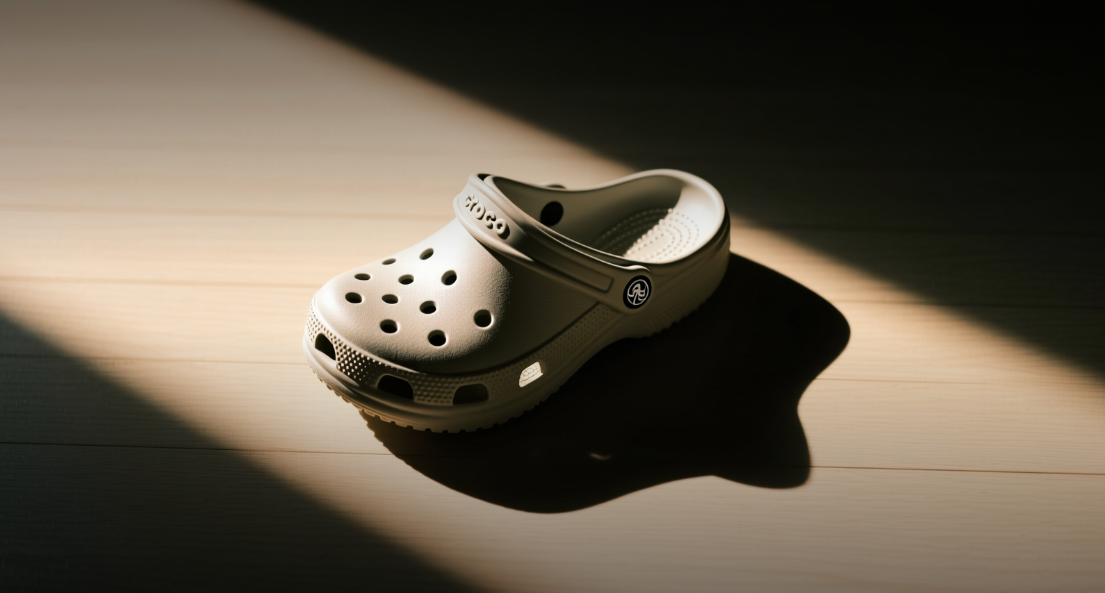 Crocs beats Q2 estimates but shares fall 13% on weak Q3 outlook