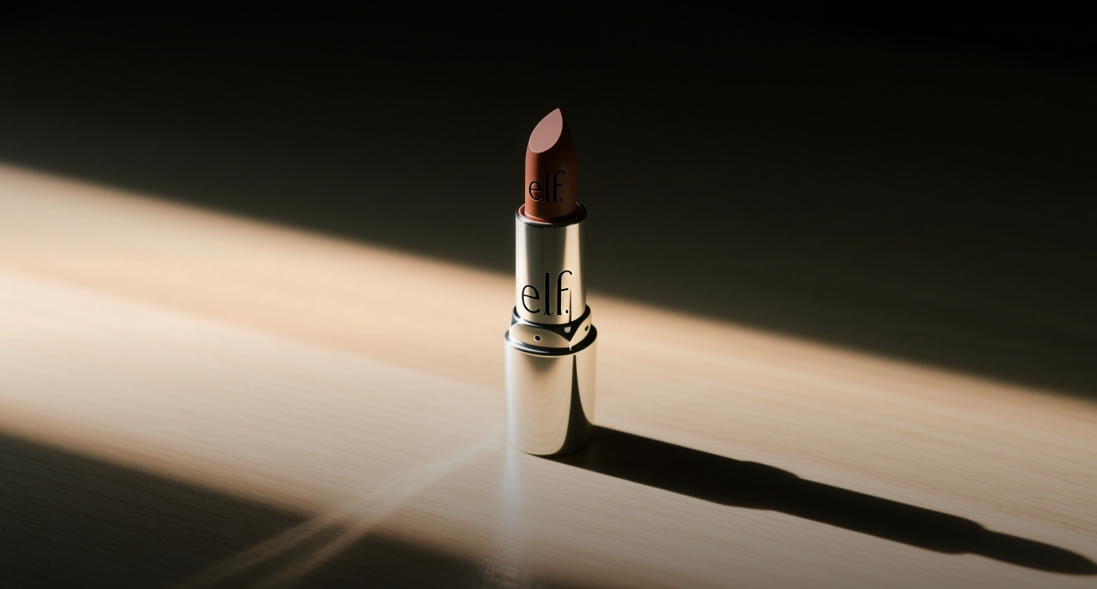 E.l.f. Beauty 6월 주가 32% 급등, 성장 및 관세 환급 기대감 반영