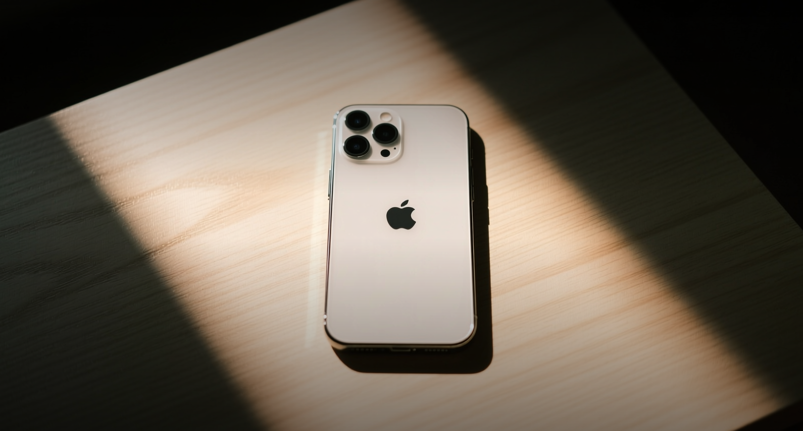 iPhone 18 Pro 進入量產,富士康以時薪 27 元人民幣加緊招聘