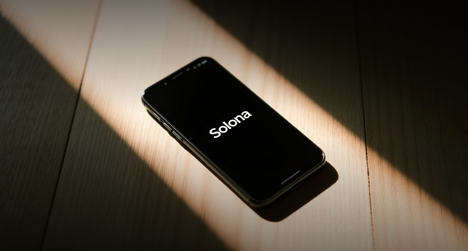 Solana 下跌 4% 至 74 美元,科技股拋售壓力打擊替代幣