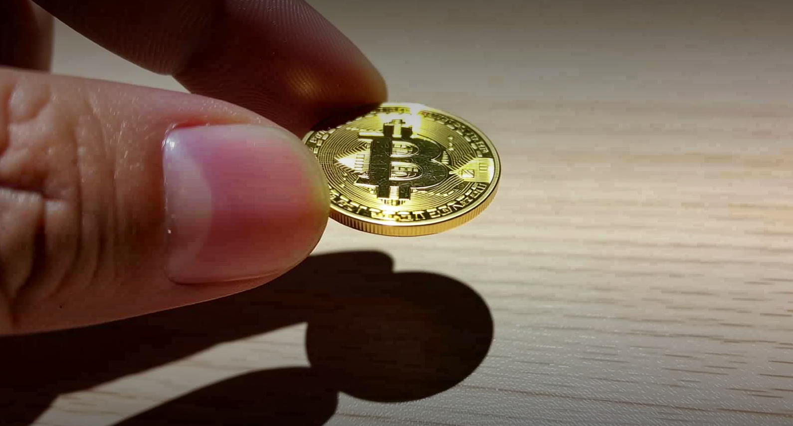 Uniswap's Pools.trade mints 6,000 tokens in Robinhood Chain debut