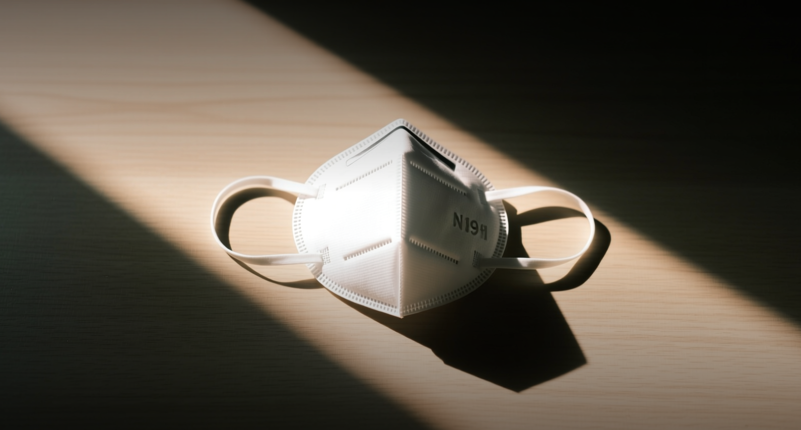 Wildfire smoke from 850 Canadian blazes drives 3M mask demand