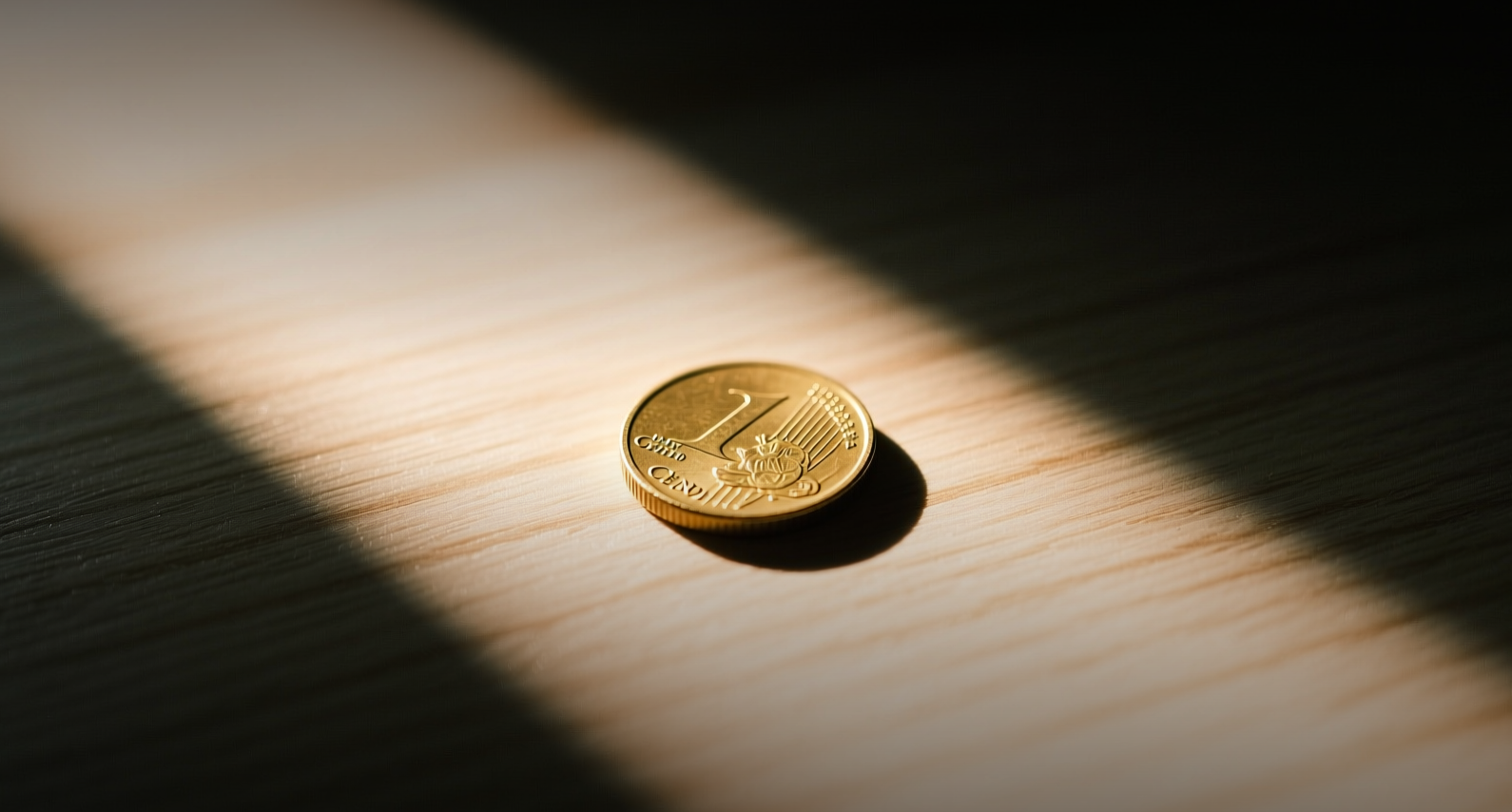 XRP鯨魚入金量驟降34%至兩個月低點,交易所供應持續萎縮